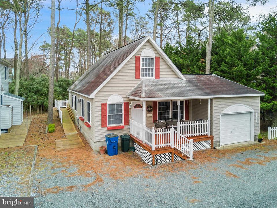 1st image of 33403 Coleman Gale Ln
