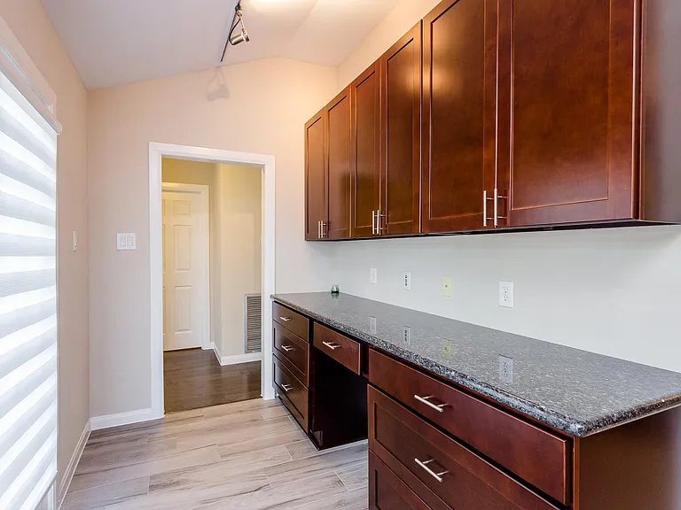 3006 Conway St — Photo 17