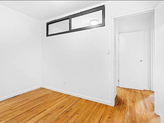 5th image of 172 E 92nd St APT 4C