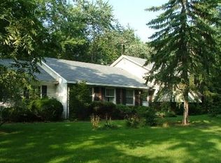 7S561 Arbor Dr, Naperville, IL 60540