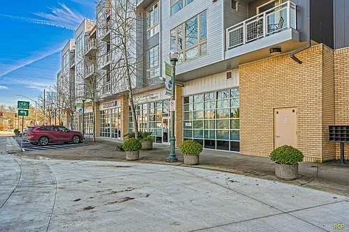 12600 SW Crescent St #308 Photo 1