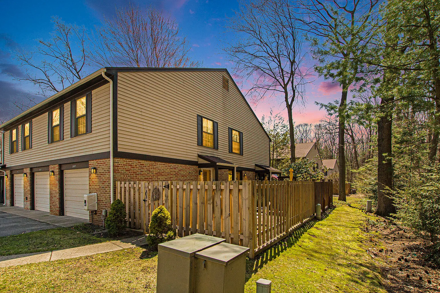 3669 Brentwood St photo 1