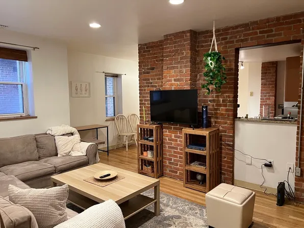 87 Gainsborough St APT 107, Boston, MA 02115