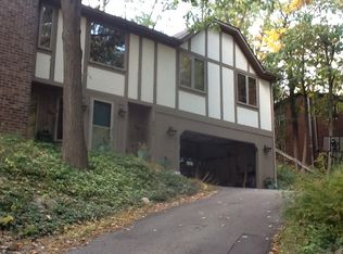 8914 Minne Wanna Rd, Clarkston, MI 48348