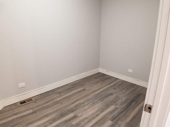 4th image of 1246 S Lawndale Ave #3