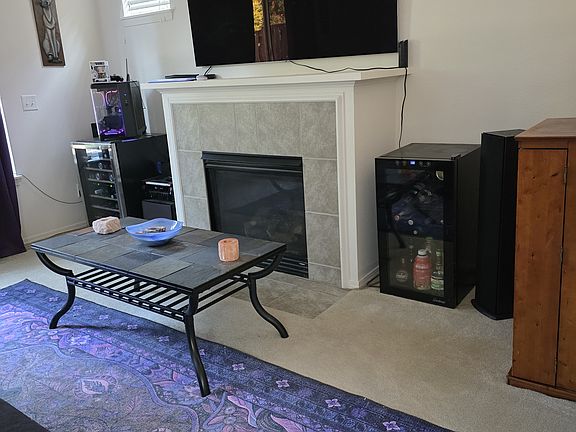4th image of 923 SE Albertine St
