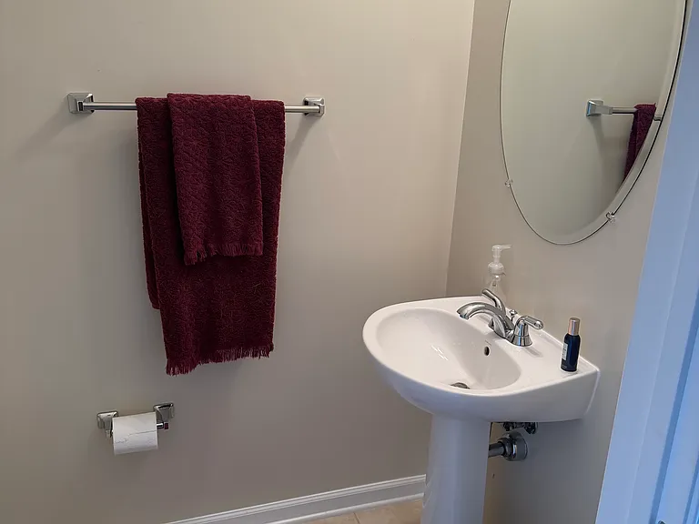 444 W Broad St #235 — Photo 6