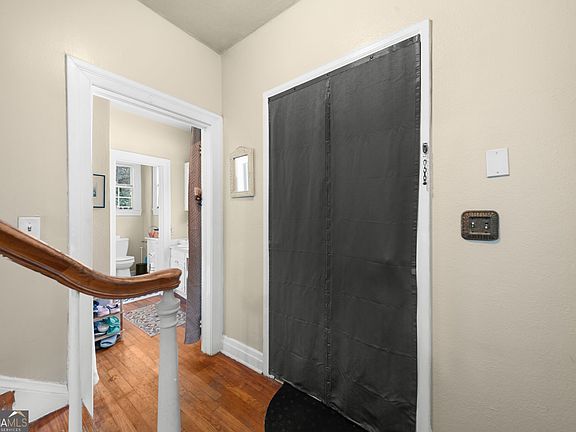 5th image of 112 Park Ave