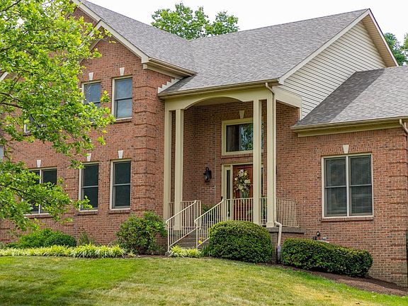 2nd image of 4056 Palmetto Dr