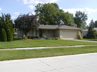5112 Abington Dr, Troy, MI