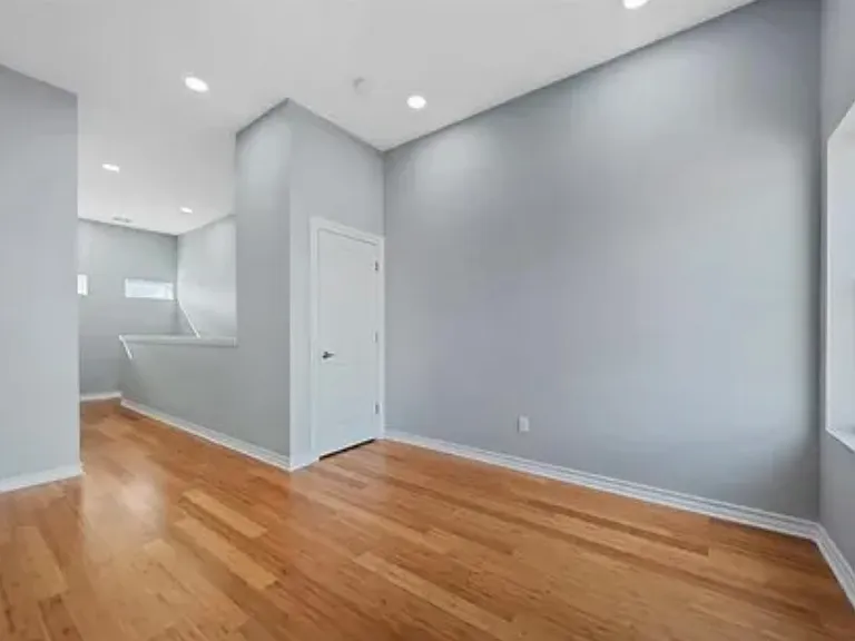4633 Virginia Ave #101 — Photo 10