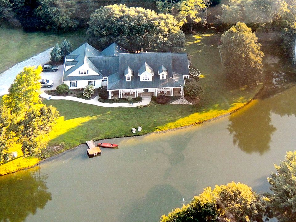 1st image of 301 Lauren Ln