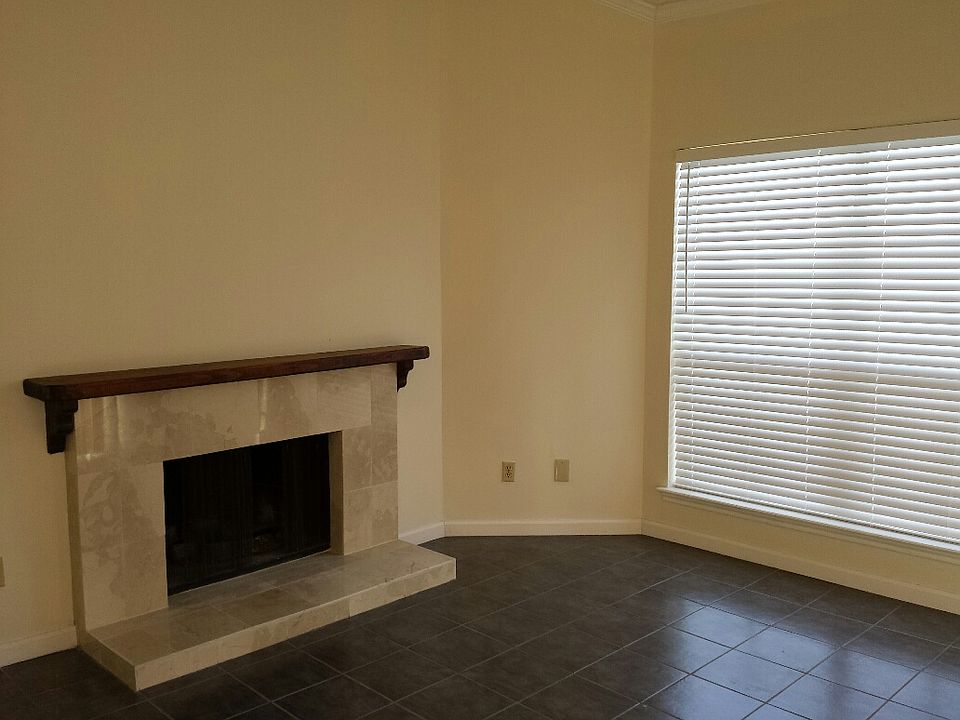 1st image of 10148 Waterstone Dr
