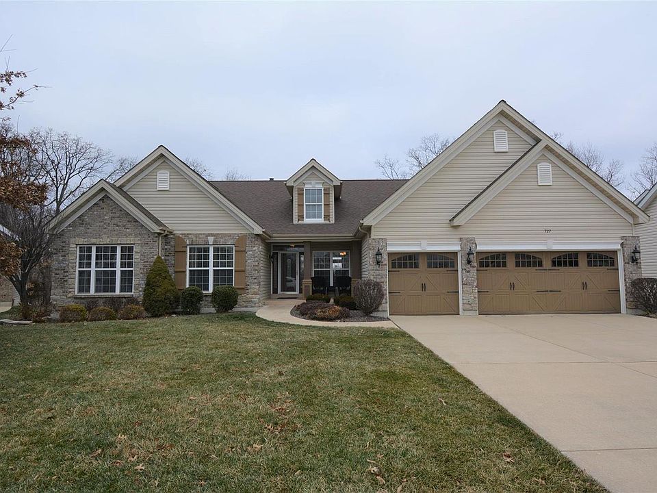 2nd image of 727 Autumnwood Forest Dr