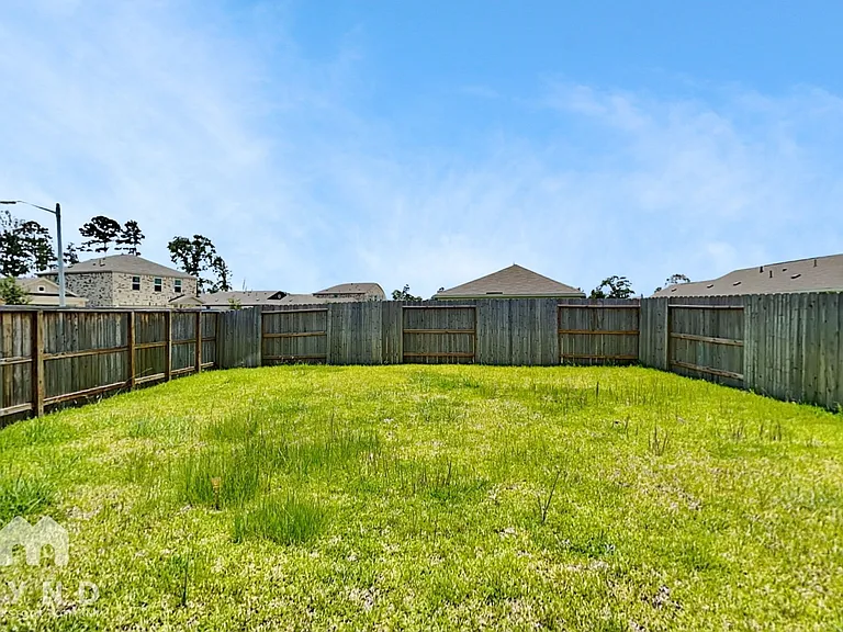 922 Lago Laceno Ln — Photo 17