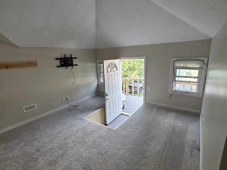 322 S 27th St #2 — Photo 1