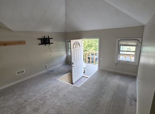322 S 27th St APT 2, Lincoln, NE 68510