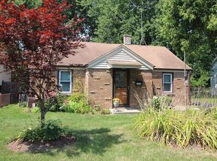 2302 Corona Rd, Waukegan, IL 60087