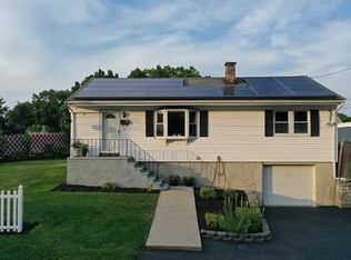 8 Buttaro Rd, Woburn, MA 01801