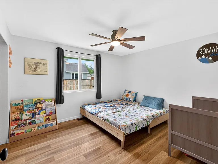 15619 Parkview Dr SE — Photo 8