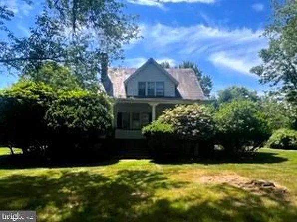 339 E Brown St, East Stroudsburg, PA 18301