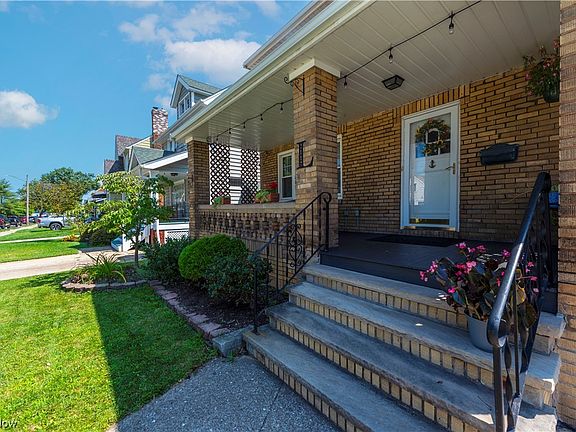 2nd image of 2117 Olive Ave