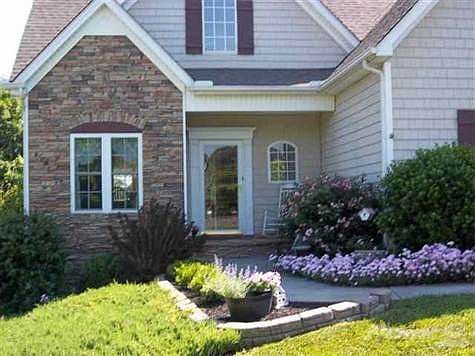 2nd image of 2612 Lake Front Dr