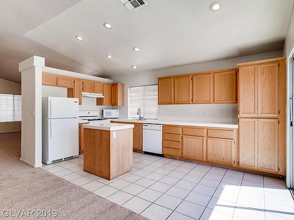 4th image of 127 Arbor Creek Ct