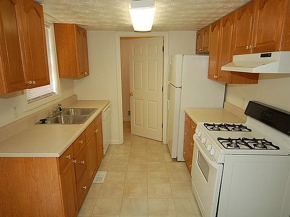 5th image of 2146 Wells Dr SE