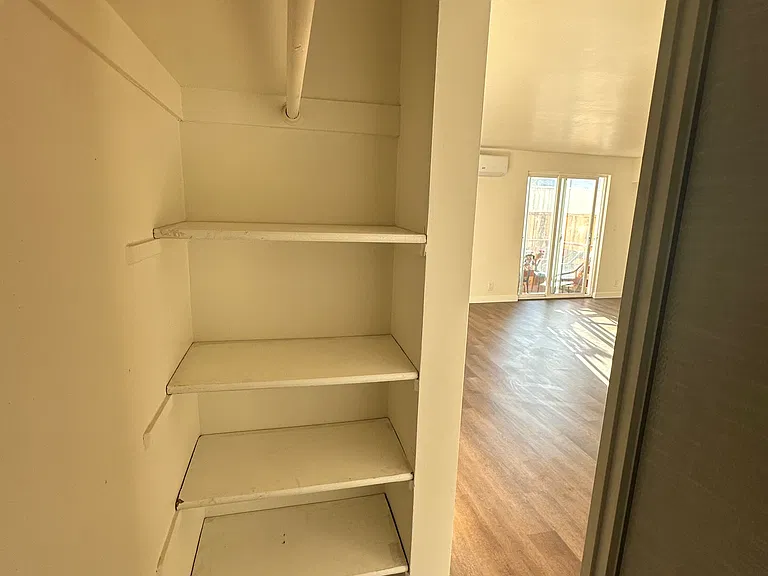 1237A 8th Ave — Photo 9