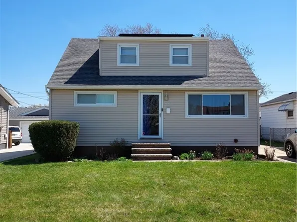 6399 Almont Dr, Brookpark, OH 44142