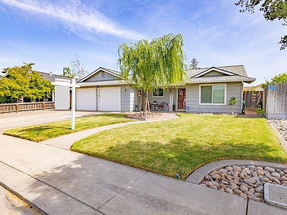 3rd image of 14682 S Pueblo Dr