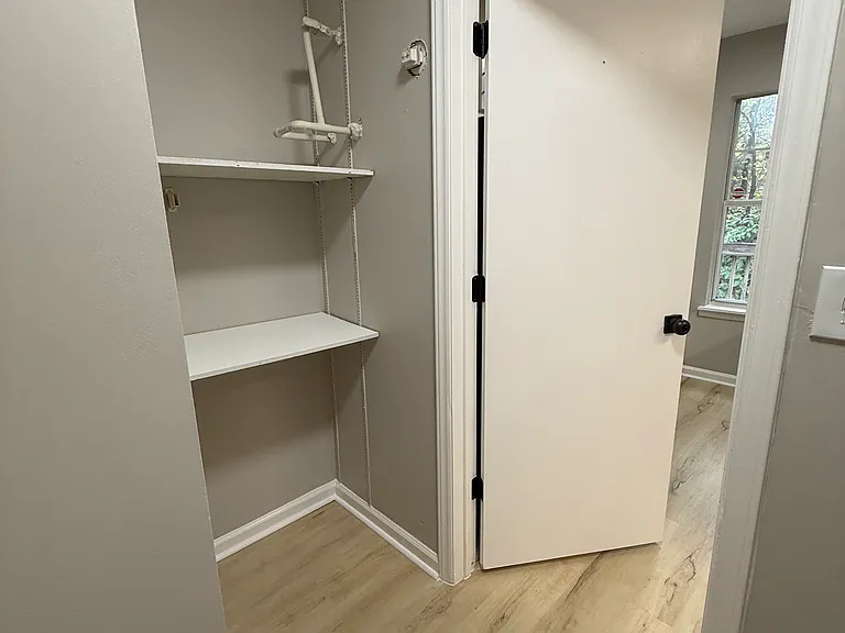 6472 Windsor Gate Ln — Photo 8