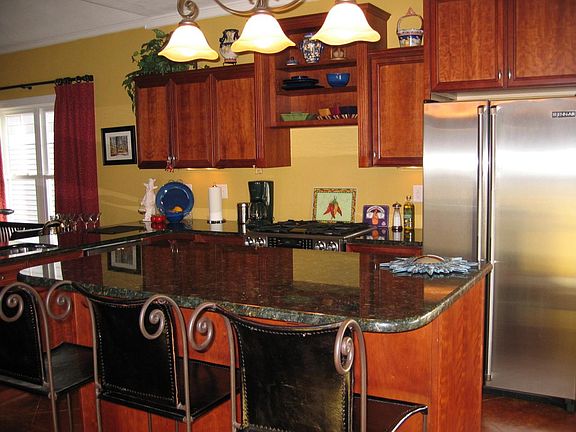5th image of 8113 Golden Oak Ln