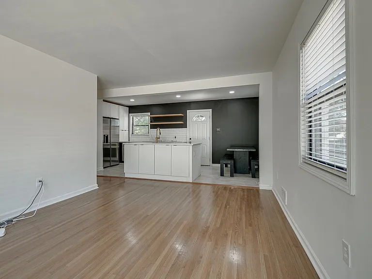 713 Norris Ave — Photo 3