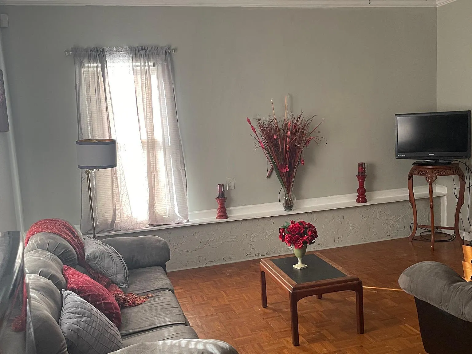 2 bed, 2087 sqft, $1,400 — Photo 2