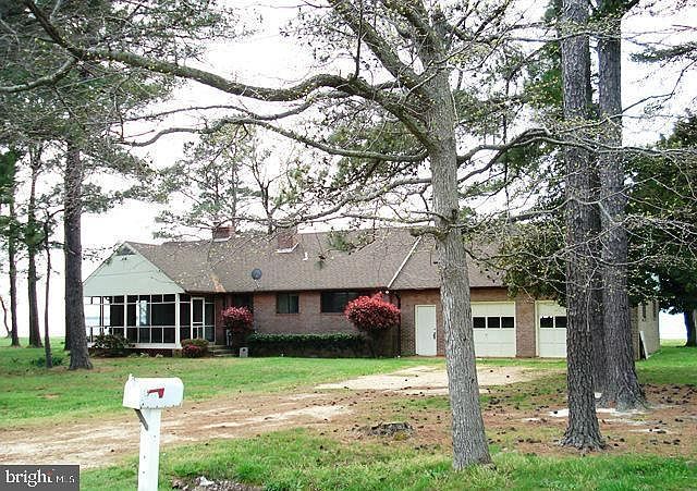 1st image of 17785 River Shore Dr