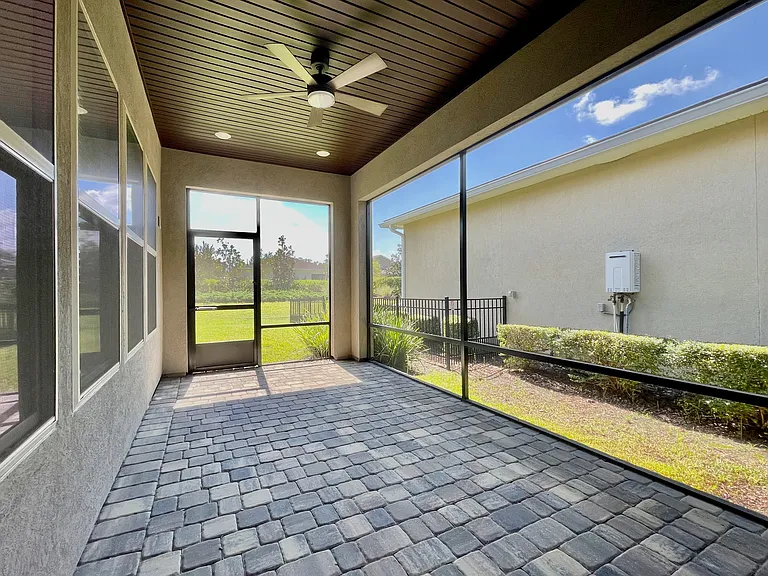68 Furrier Ct — Photo 23