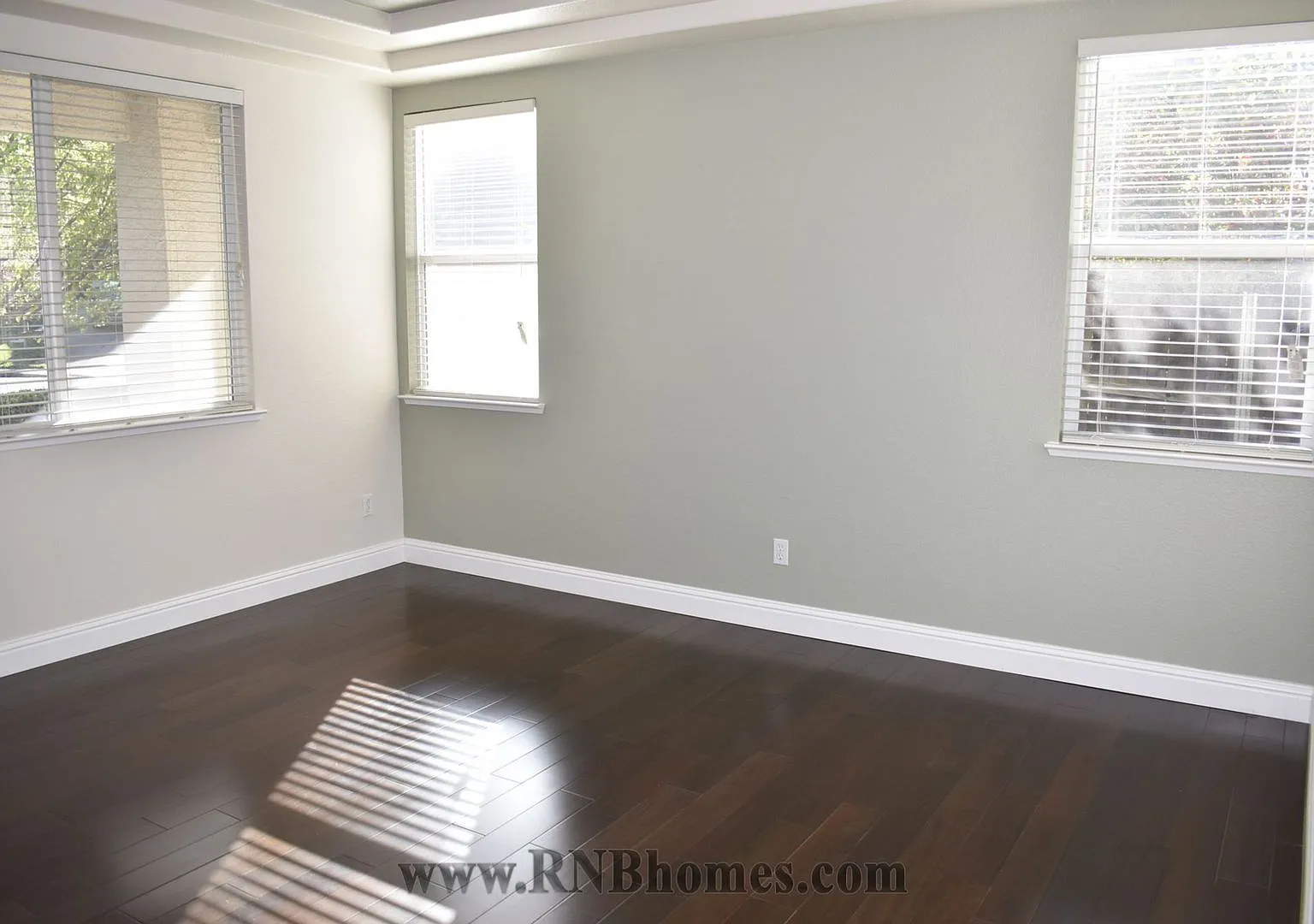 630 Rogers Circle — Photo 3