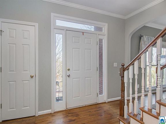 3rd image of 1428 Oak Park Cir