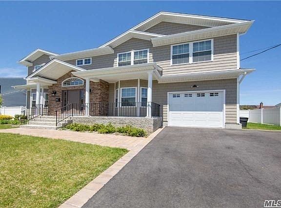 2nd image of 14 Blanche St