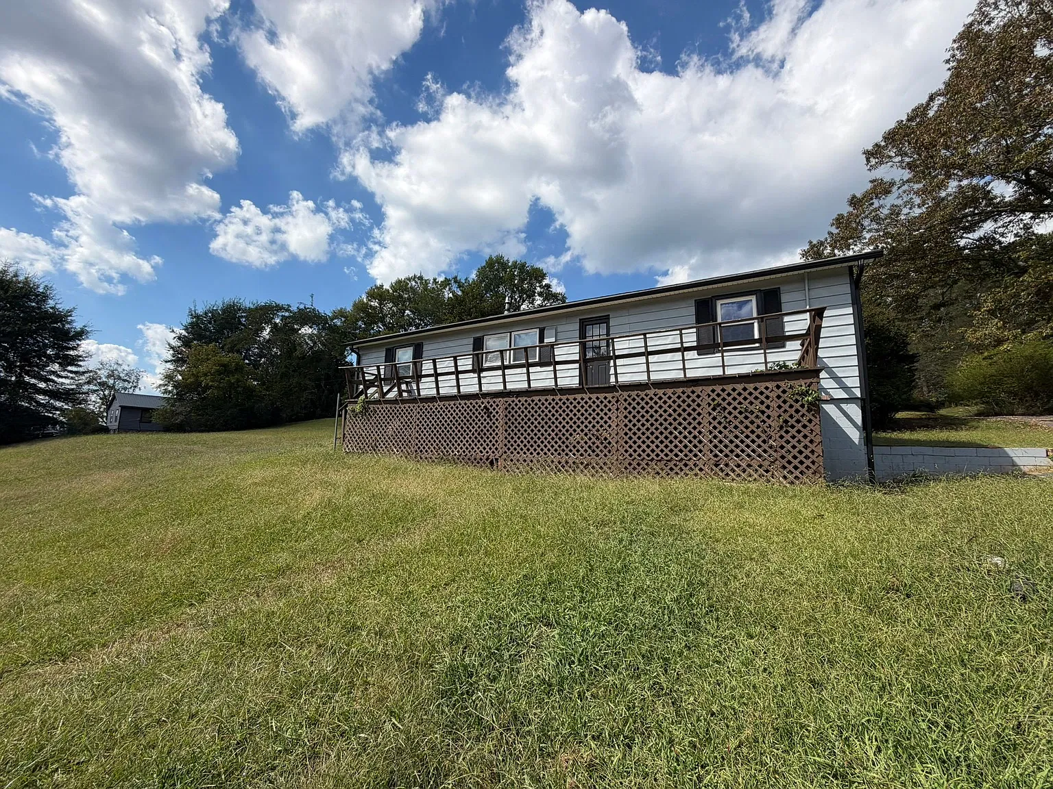 2 bed, 1.0 bath, 1299 sqft, $1,495 — Photo 3