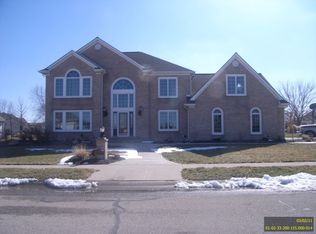 1313 Eagle Glen Ct, Decatur, IN 46733