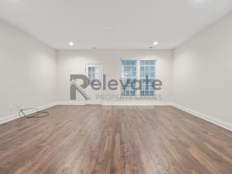6851 Dunton Rd — Photo 15