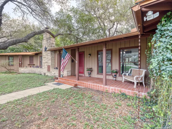 630 PUCCINI LN, Uvalde, TX 78801