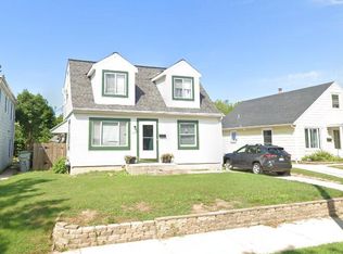 3513 N 97th St, Milwaukee, WI 53222