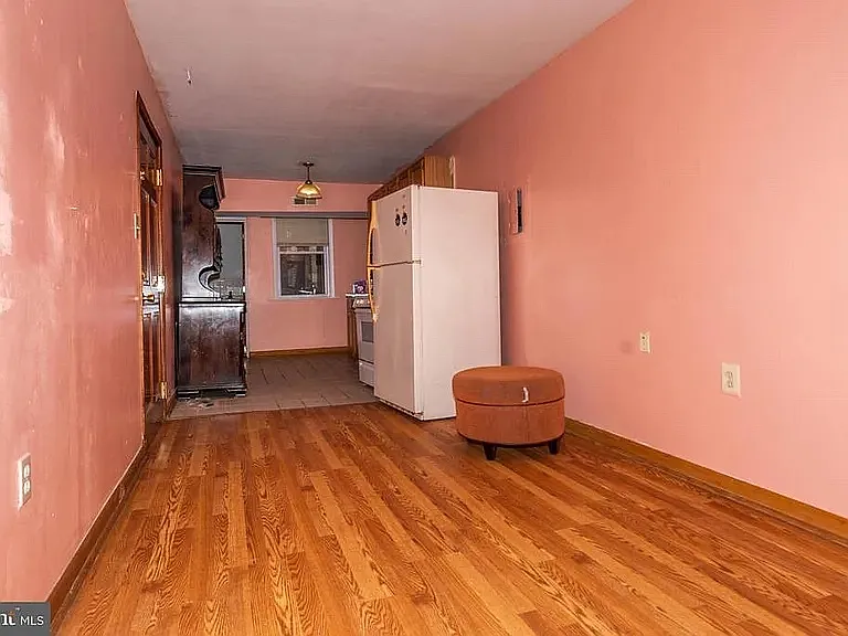 304 Park Ave #2 — Photo 2