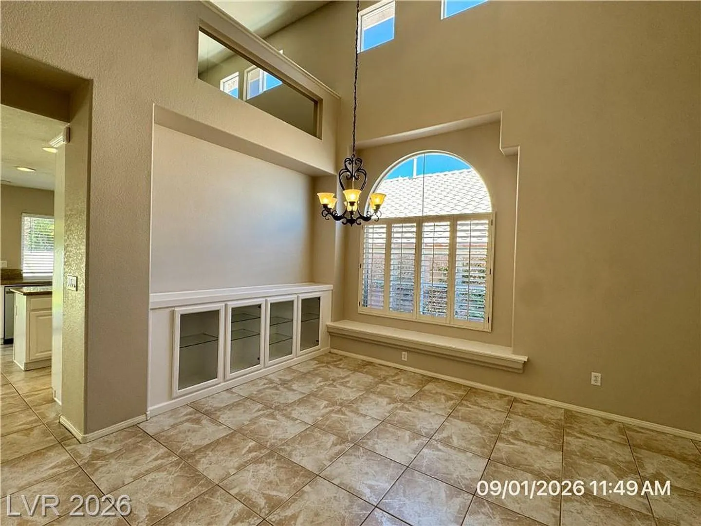 3-Bedroom Home with Loft & Outdoor Kitchen — Photo 3