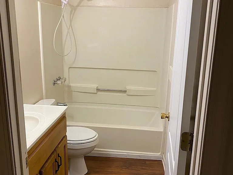 2913 Walnut Ave — Photo 7