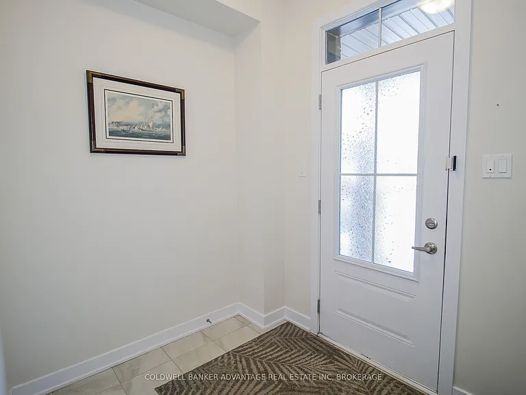 77 Keelson St — Photo 4